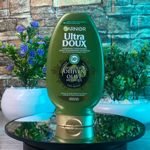 GARNIER ULTRA DOUX APRÈS-SHAMPOOING NUTRITION OLIVE MYTHIQUE 200ML