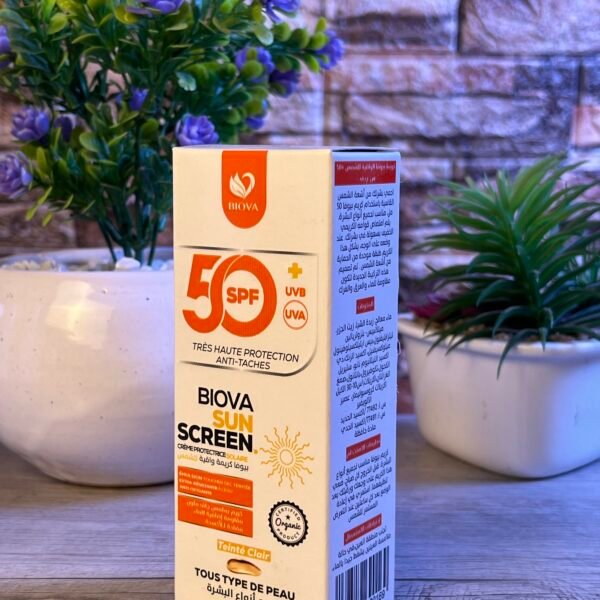 BIOVA CRÈME PROTECTRICE SOLAIRE TEINTÉ CLAIR 50ML