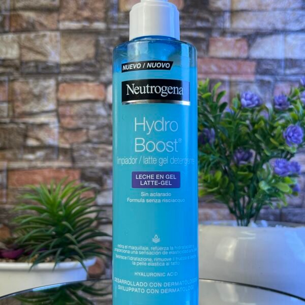NEUTROGENA HYDRO BOOST LATTE GEL DETERGENTE 200ML